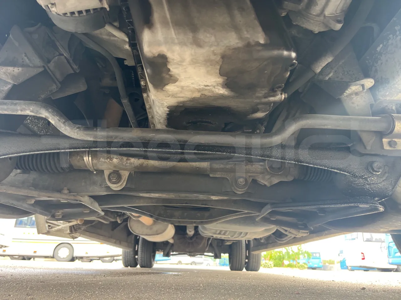 Mercedes-Benz Sprinter AGMB416CDI/ Euro 3 - 115 Kw - 6.977 Mt - front undercarriage from front