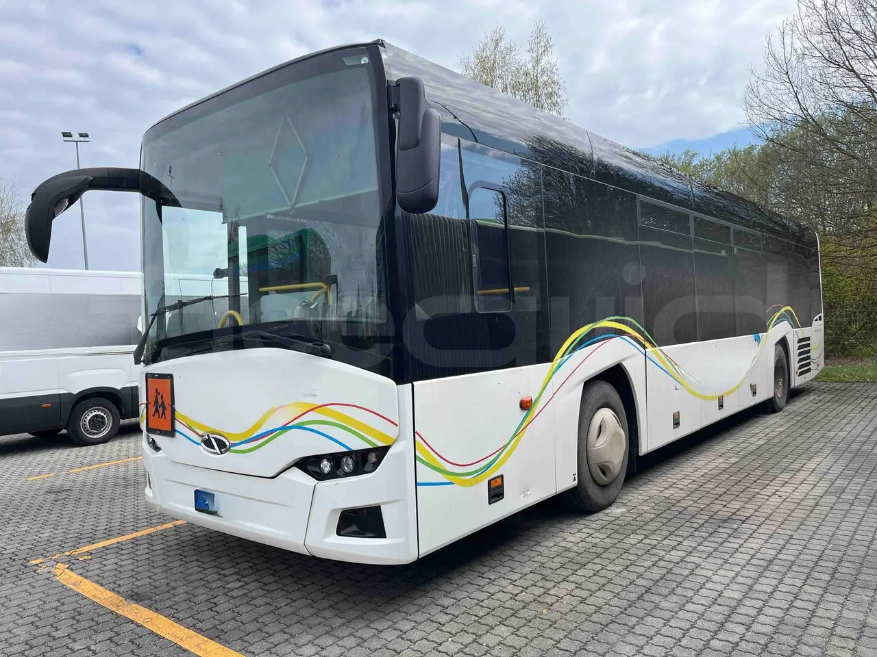 Solaris Interurbino - 3/4 front left