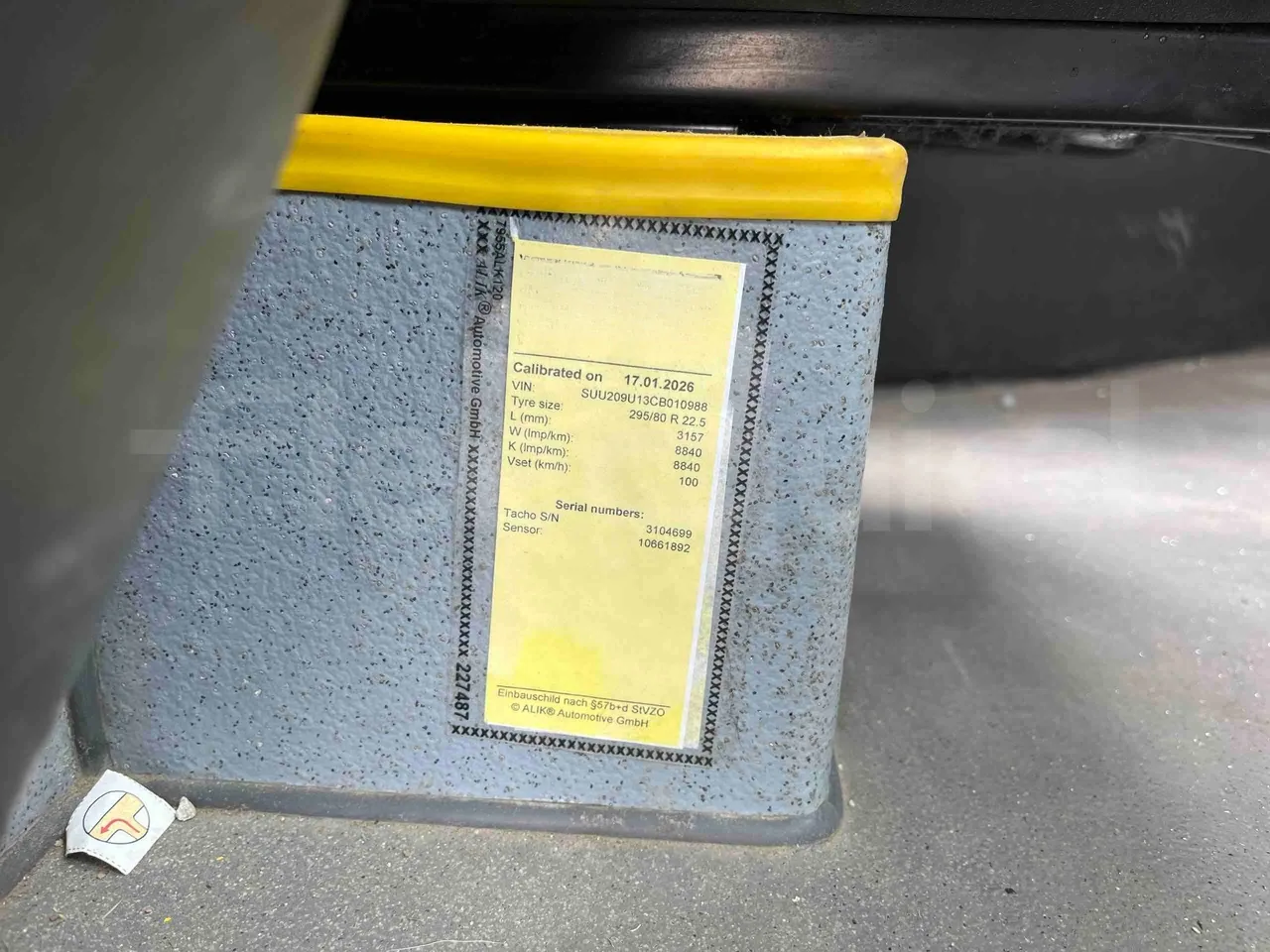 Solaris Interurbino - seat brackets photo