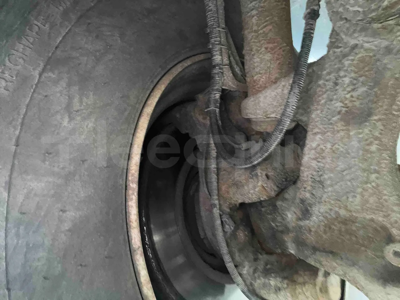 Solaris Interurbino - front discs left