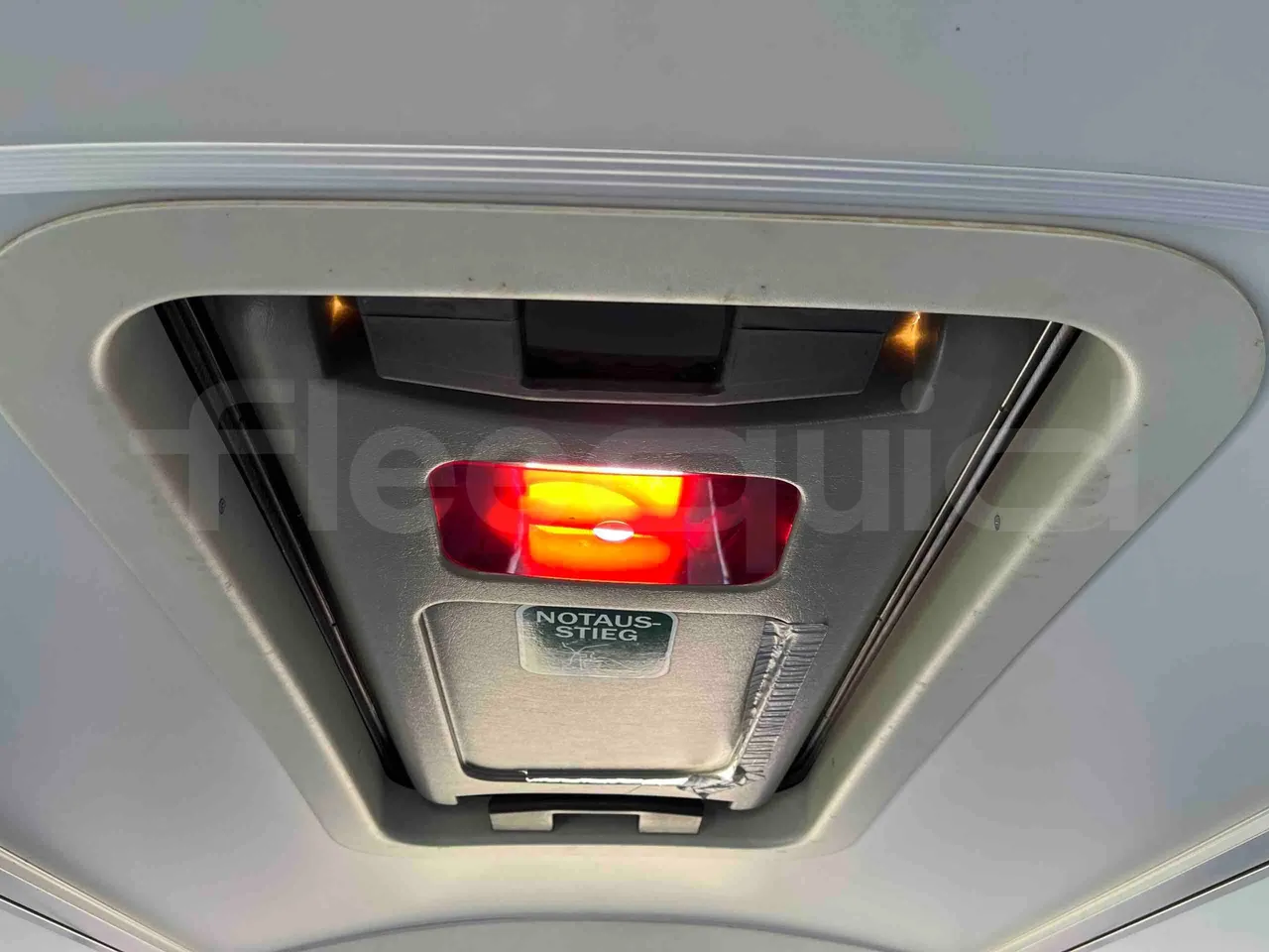 Solaris Interurbino - roof hatch 1