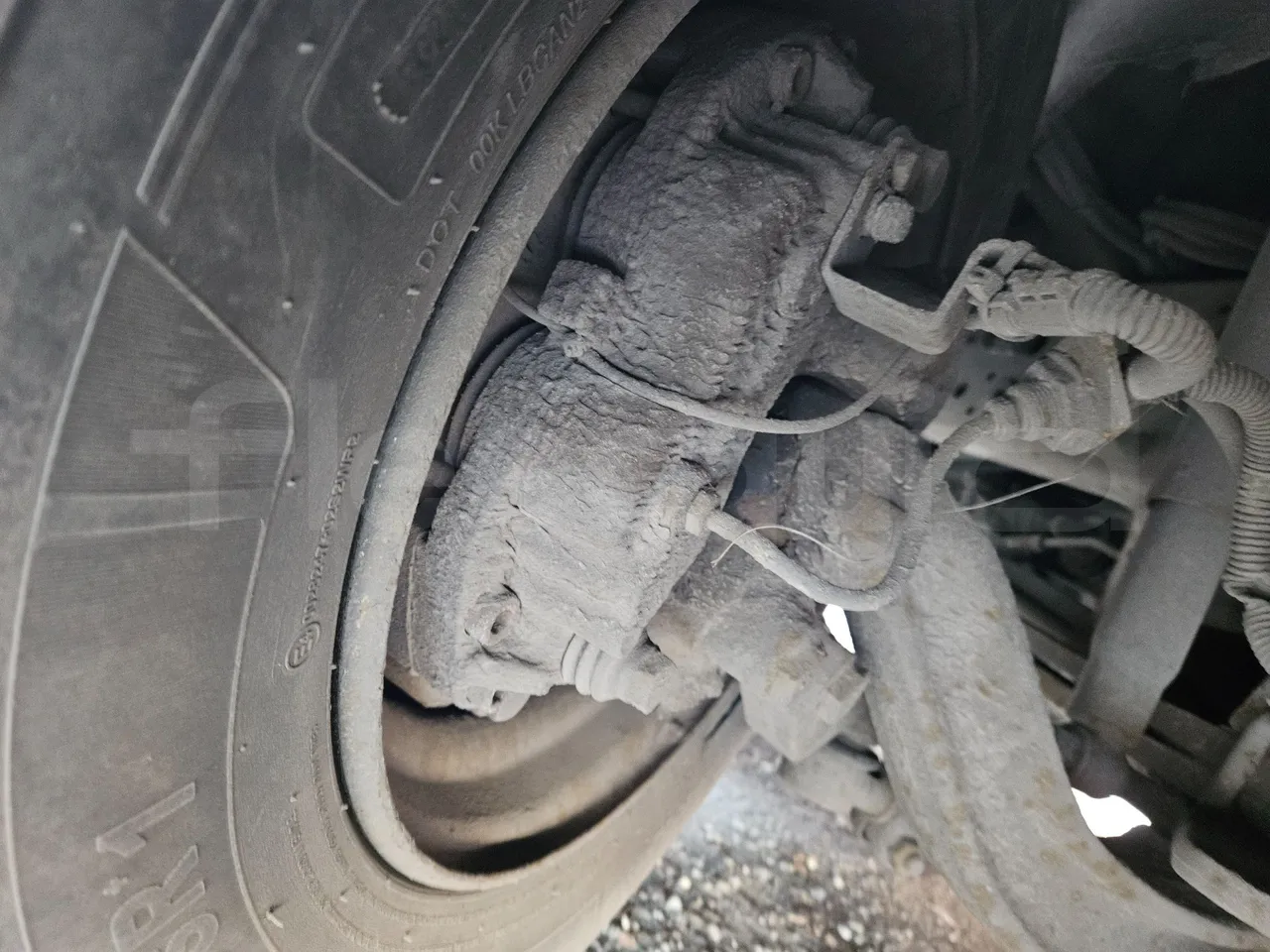 Iveco Mago2 CC80E - Euro 3 -130kW - 8.8 mt - front brake calipers right