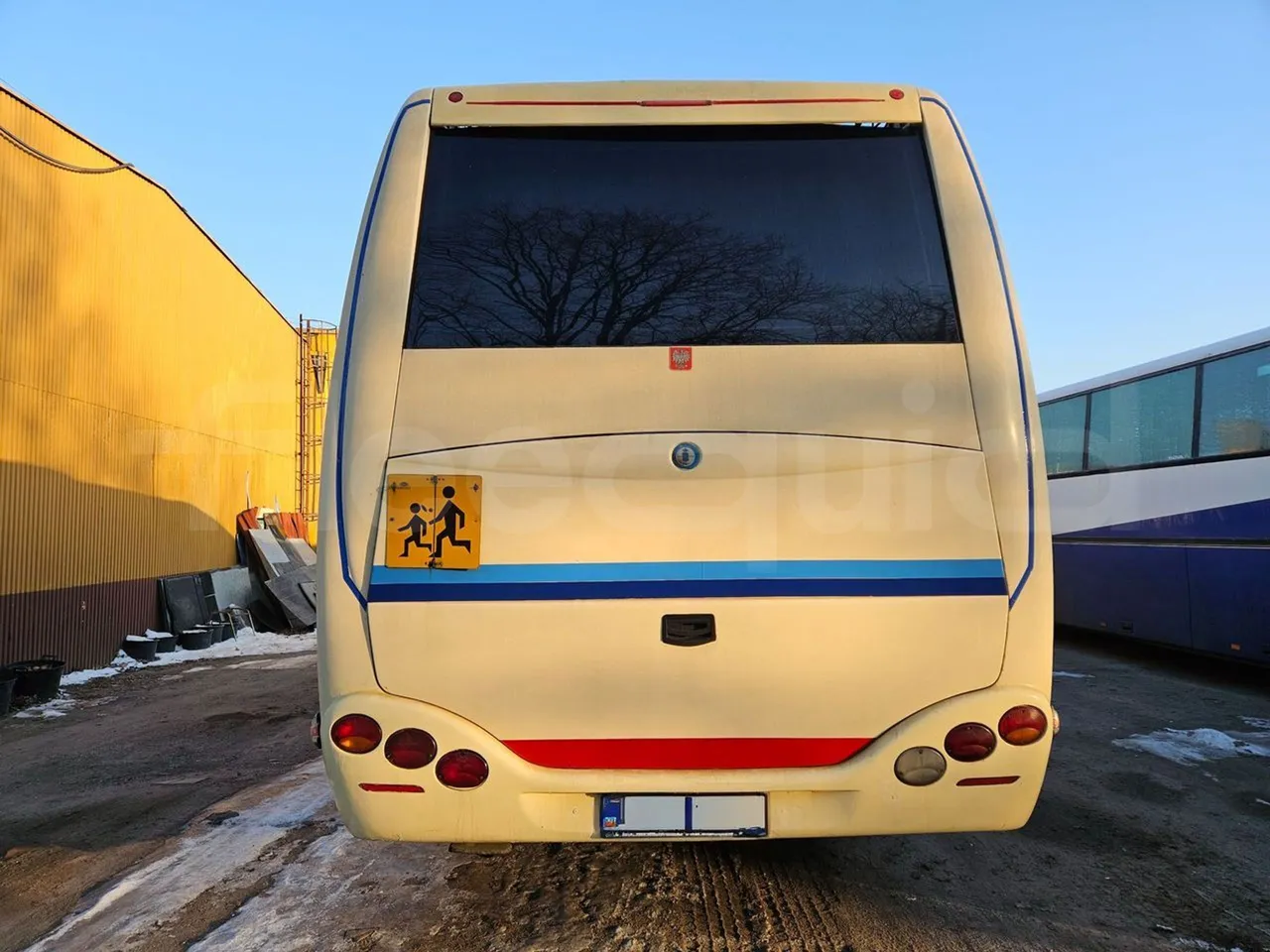 Iveco Mago2 CC80E - Euro 3 -130kW - 8.8 mt - rear hatch closed