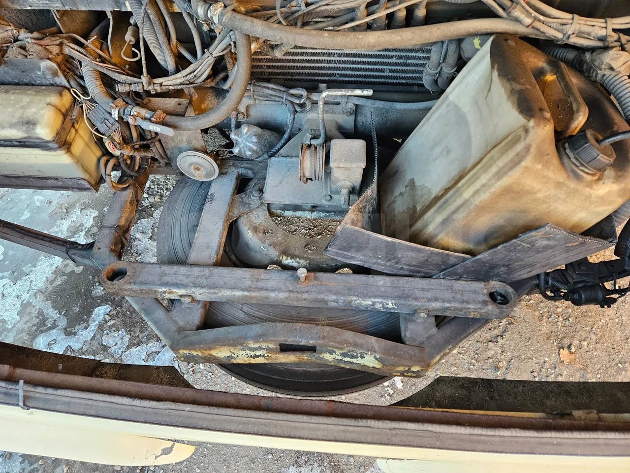 Iveco Mago2 CC80E - Euro 3 -130kW - 8.8 mt - spare wheel