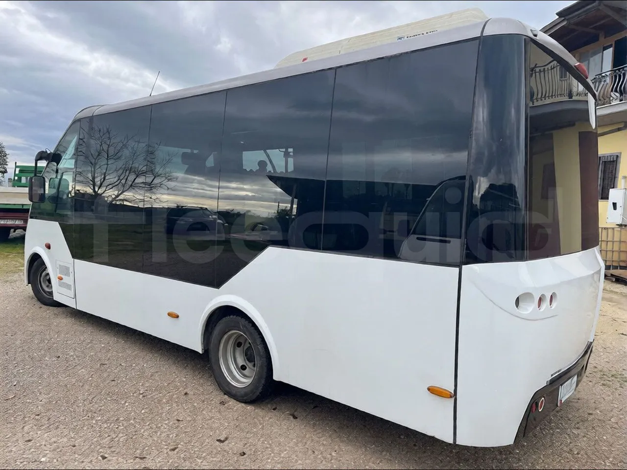 Nomec Stacobus Itineris 595 SB - Euro4 - 107kW - 7.020mt - 3/4 left rear side