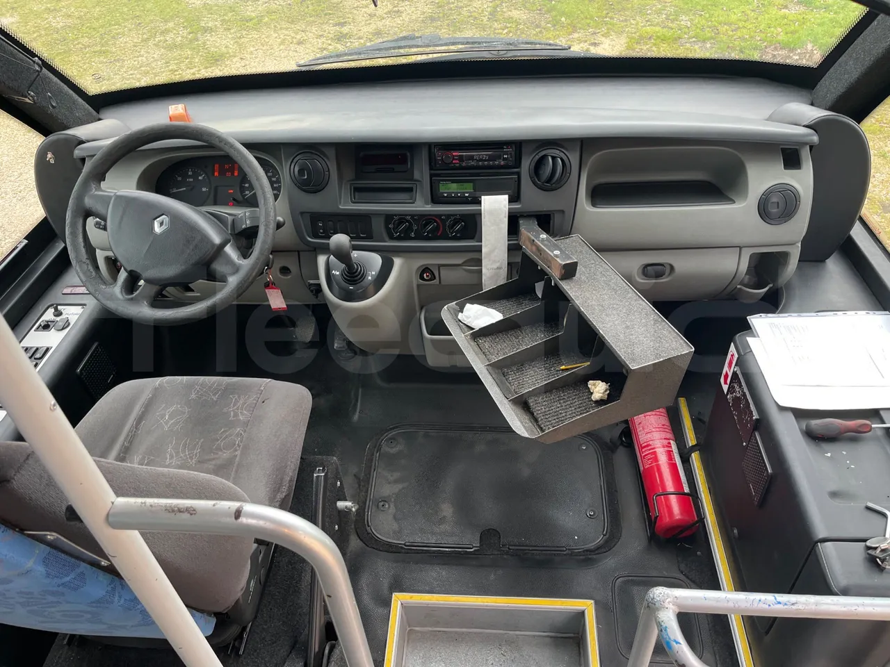 Nomec Stacobus Itineris 595 SB - Euro4 - 107kW - 7.020mt - buttons panels on