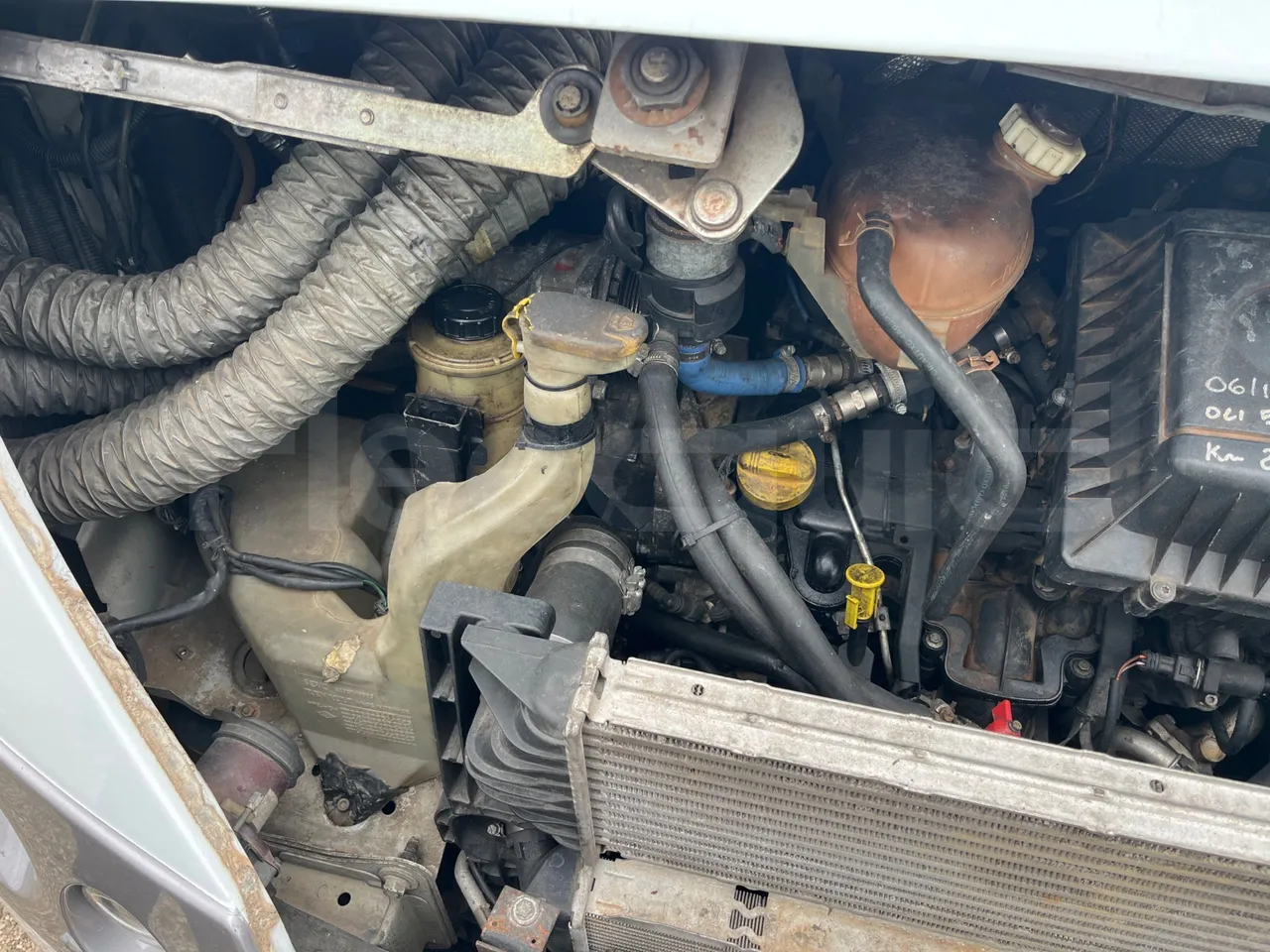 Nomec Stacobus Itineris 595 SB - Euro4 - 107kW - 7.020mt - air conditioning compressor