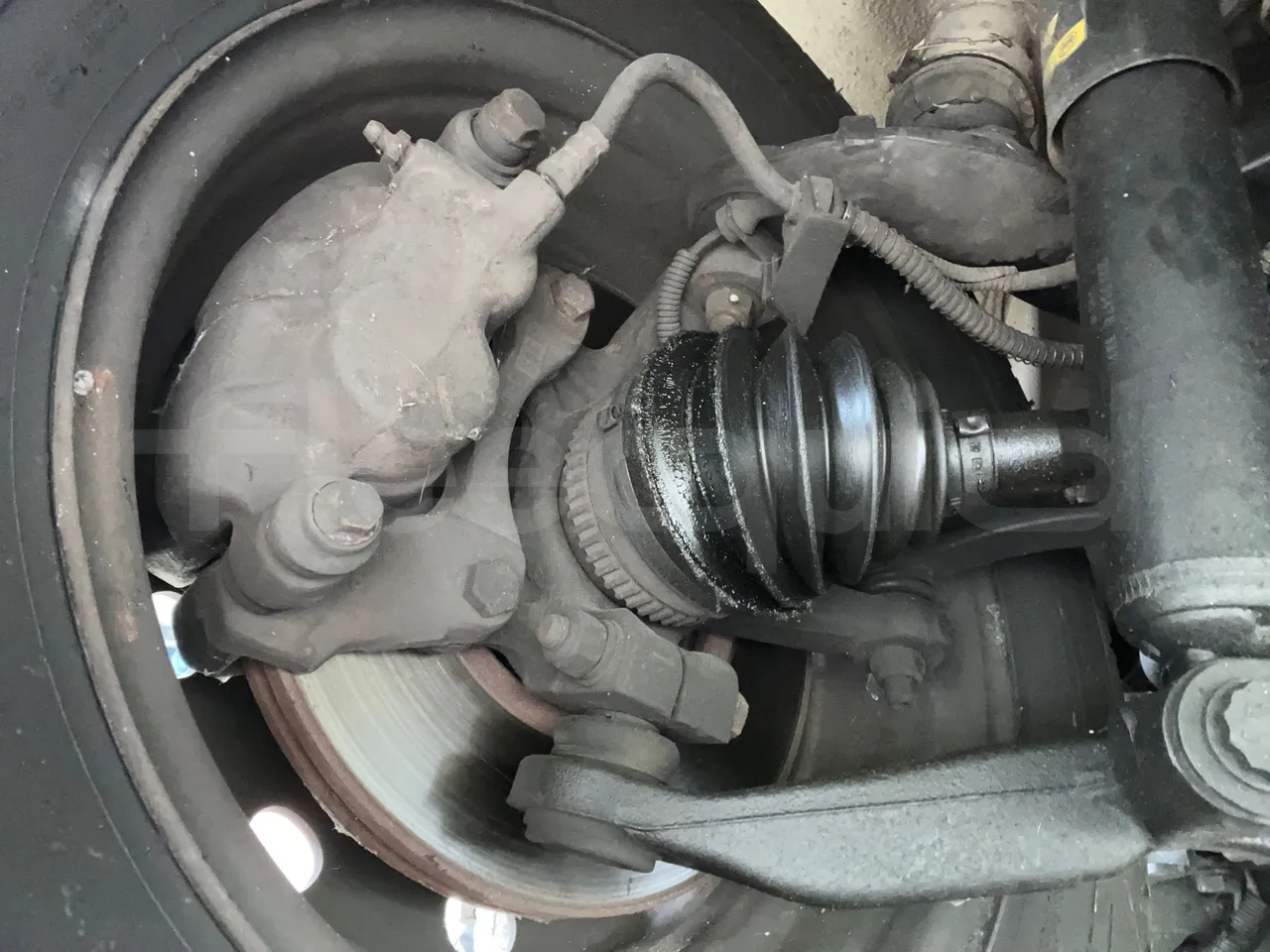 Nomec Stacobus Itineris 595 SB - Euro4 - 107kW - 7.020mt - front brake calipers left