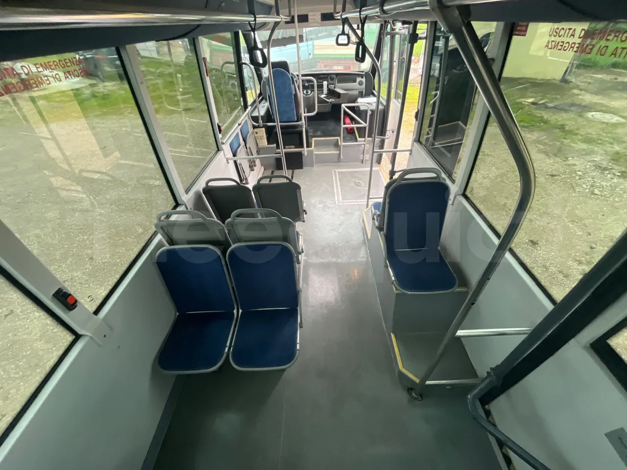 Nomec Stacobus Itineris 595 SB - Euro4 - 107kW - 7.020mt - forward view middle aisle