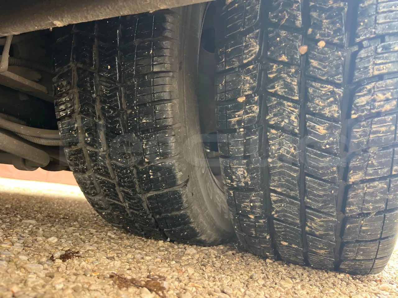 Nomec Stacobus Itineris 595 SB - Euro4 - 107kW - 7.020mt - tread condition front tires left