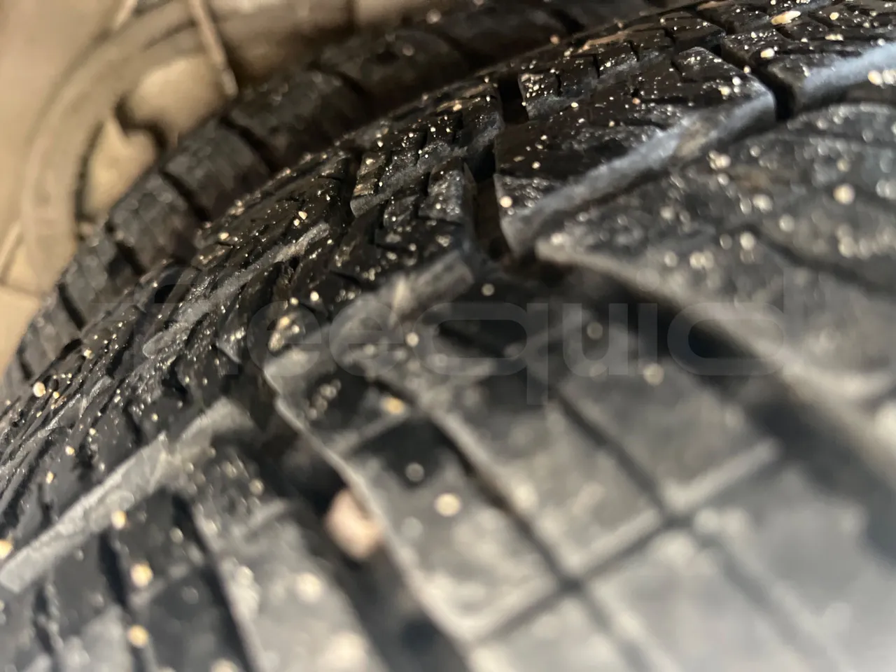 Nomec Stacobus Itineris 595 SB - Euro4 - 107kW - 7.020mt - tread condition second axle tires right