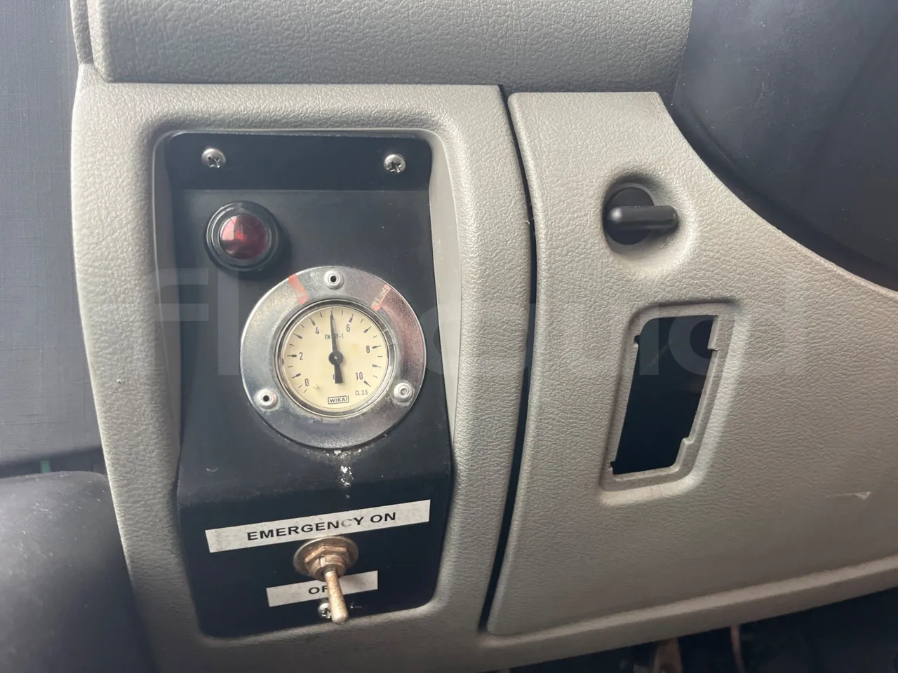 Nomec Stacobus Itineris 595 SB - Euro4 - 107kW - 7.020mt - hostess seat photo