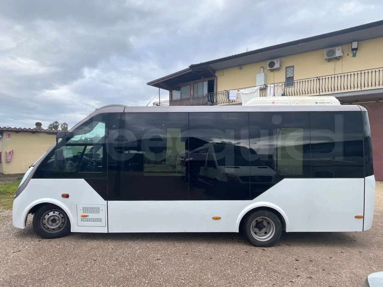 Nomec Stacobus Itineris 595 SB - Euro4 - 107kW - 7.020mt - left side photo