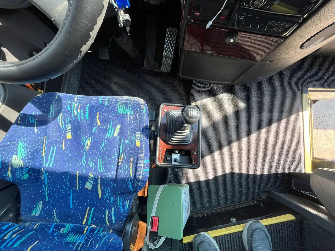 Irizar Scania Century K114IB - EUR3 - 250kW - 12m - radio accessories photo