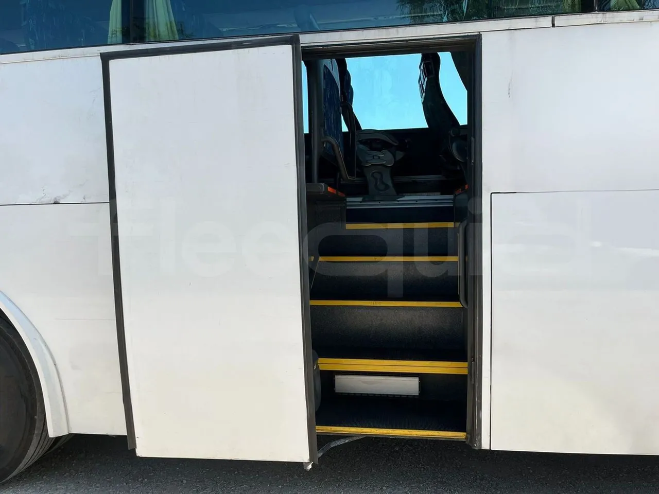 Irizar Scania Century K114IB - EUR3 - 250kW - 12m - platform open photo