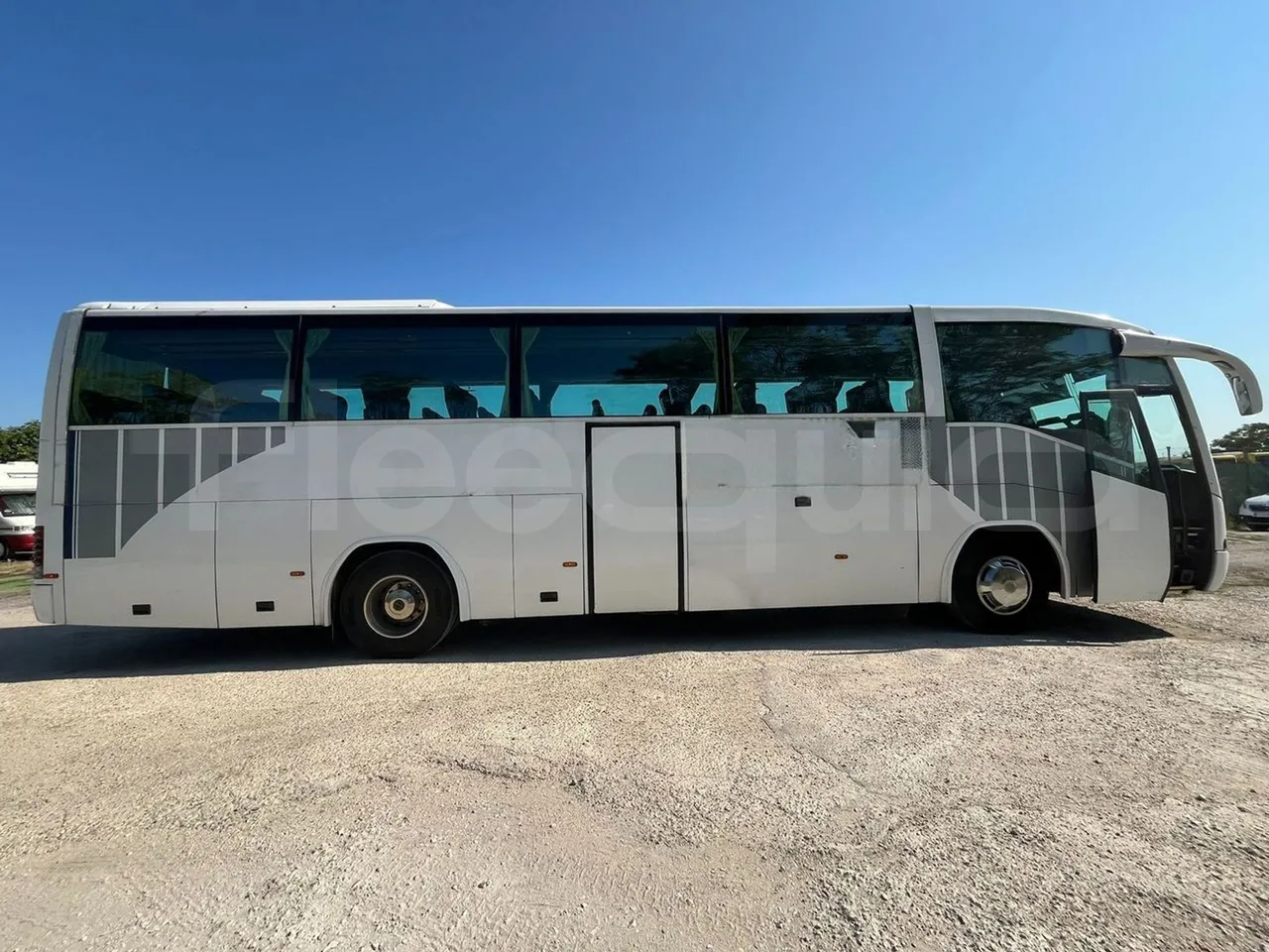 Irizar Scania Century K114IB - EUR3 - 250kW - 12m - right side doors closed