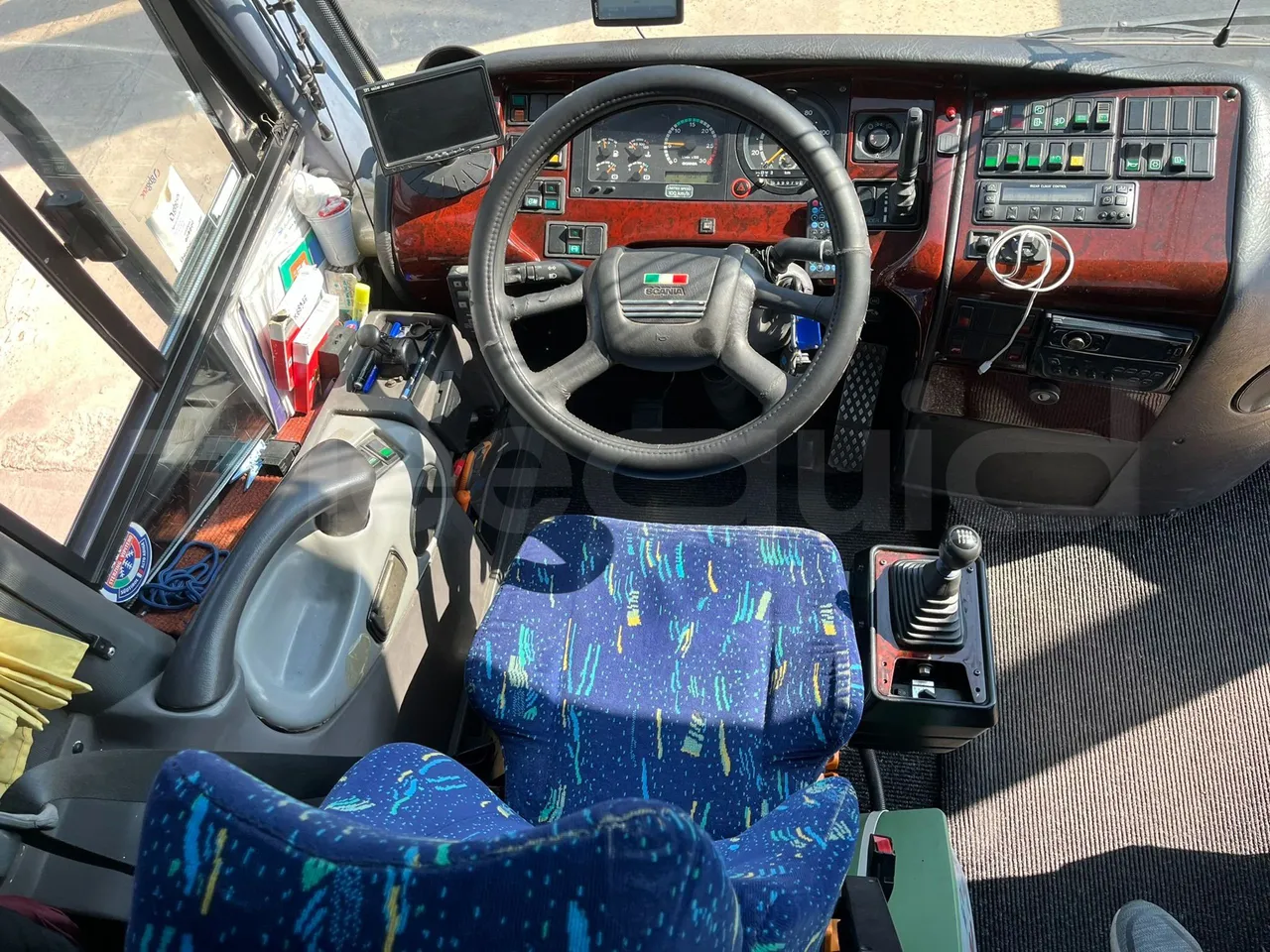 Irizar Scania Century K114IB - EUR3 - 250kW - 12m - steering wheel photo