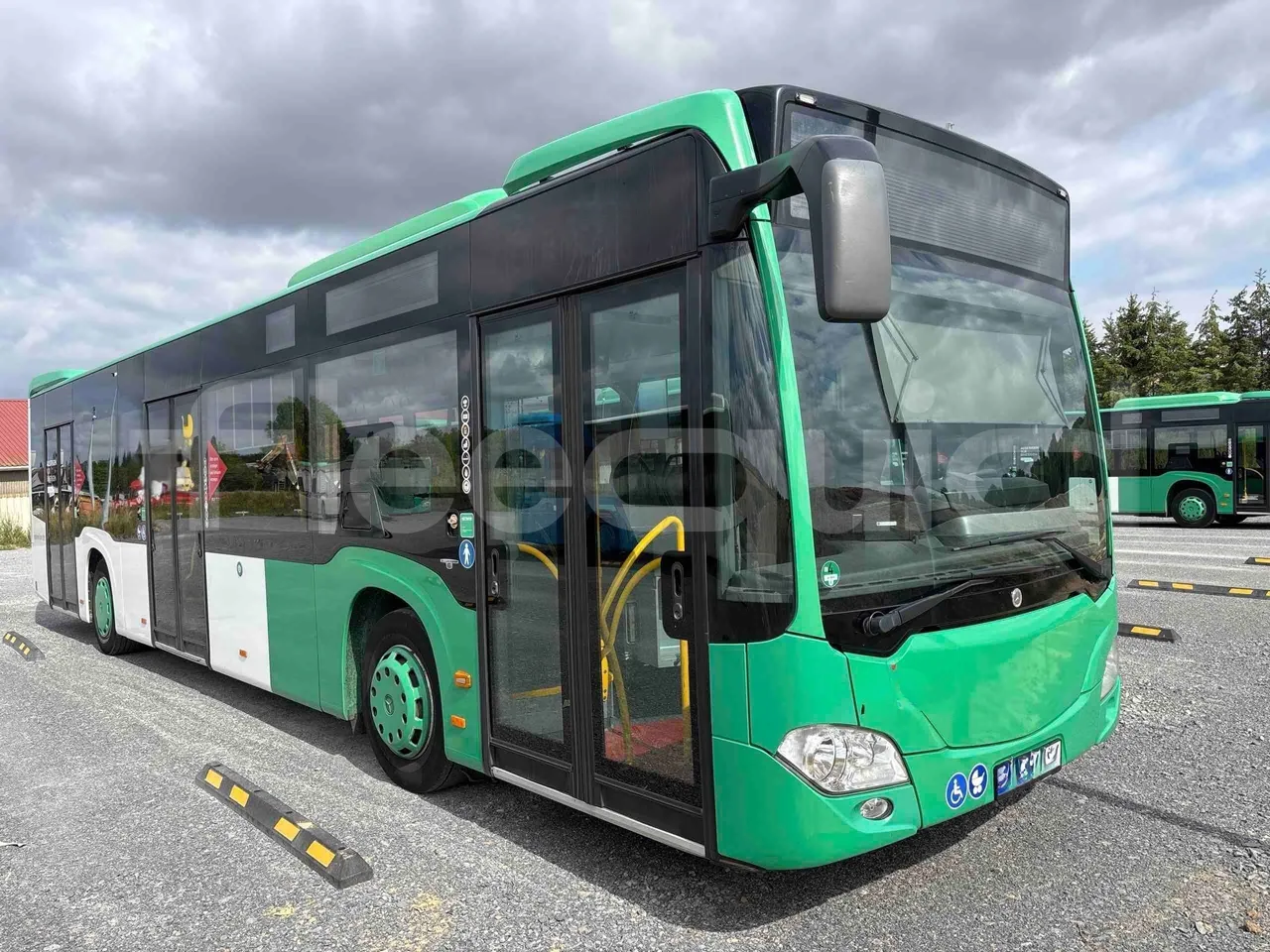 Mercedes-Benz Citaro - 3/4 front right doors