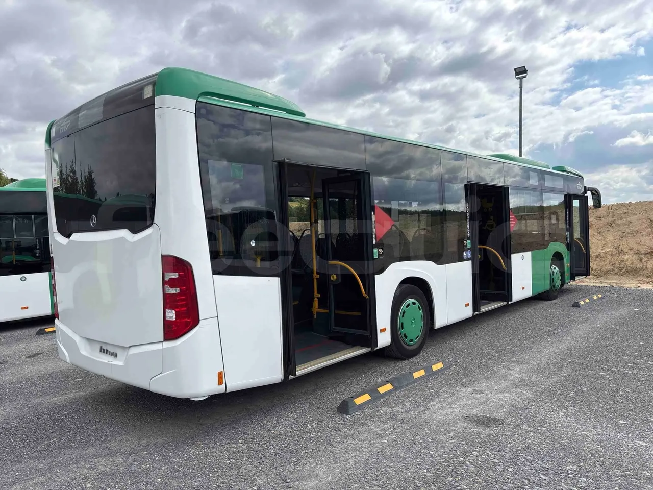 Mercedes-Benz Citaro - 3/4 right rear doors open