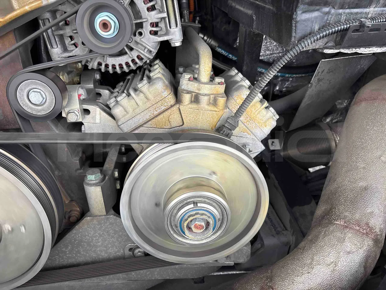 Mercedes-Benz Citaro - air conditioning compressor