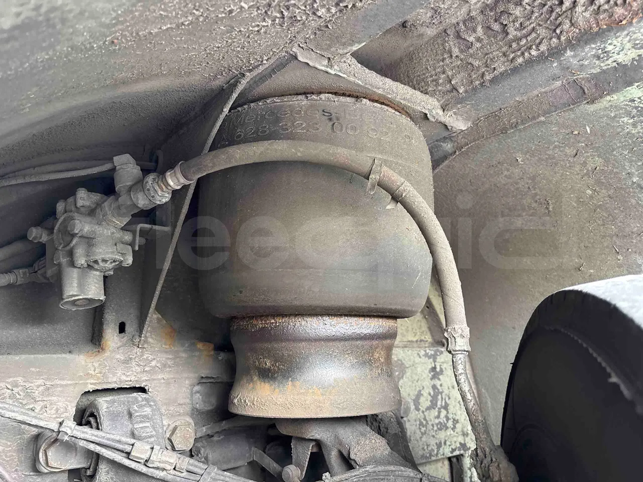 Mercedes-Benz Citaro - front air springs left