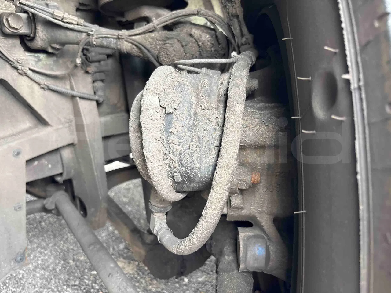 Mercedes-Benz Citaro - front brake calipers left