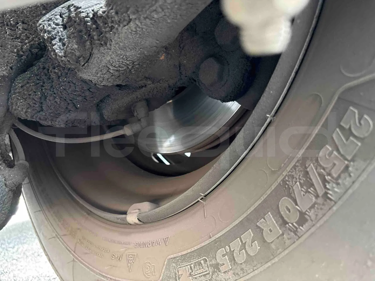 Mercedes-Benz Citaro - front discs left