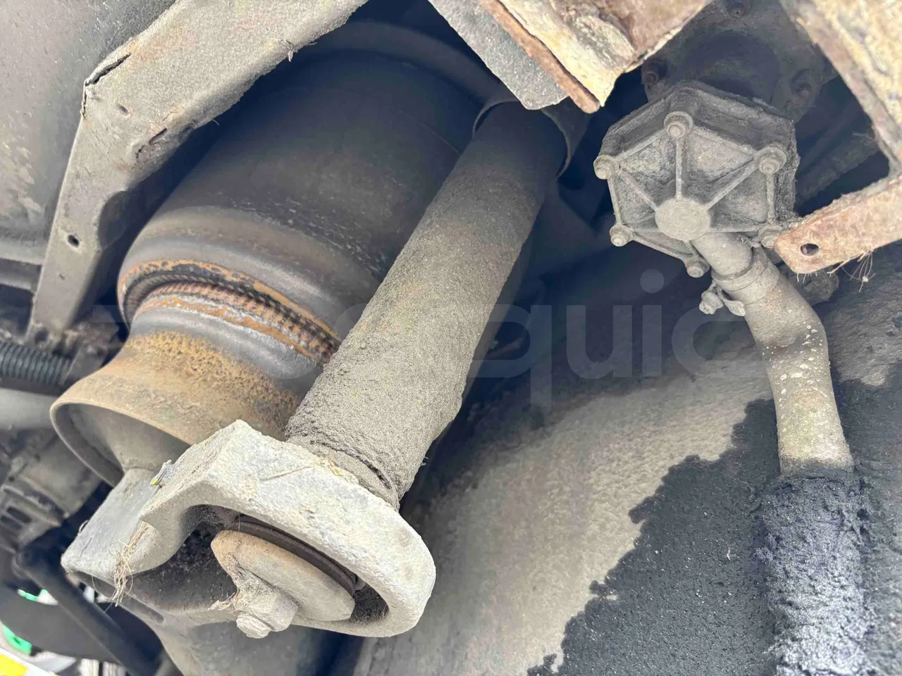 Mercedes-Benz Citaro - axle 2 shock absorbers 2 left