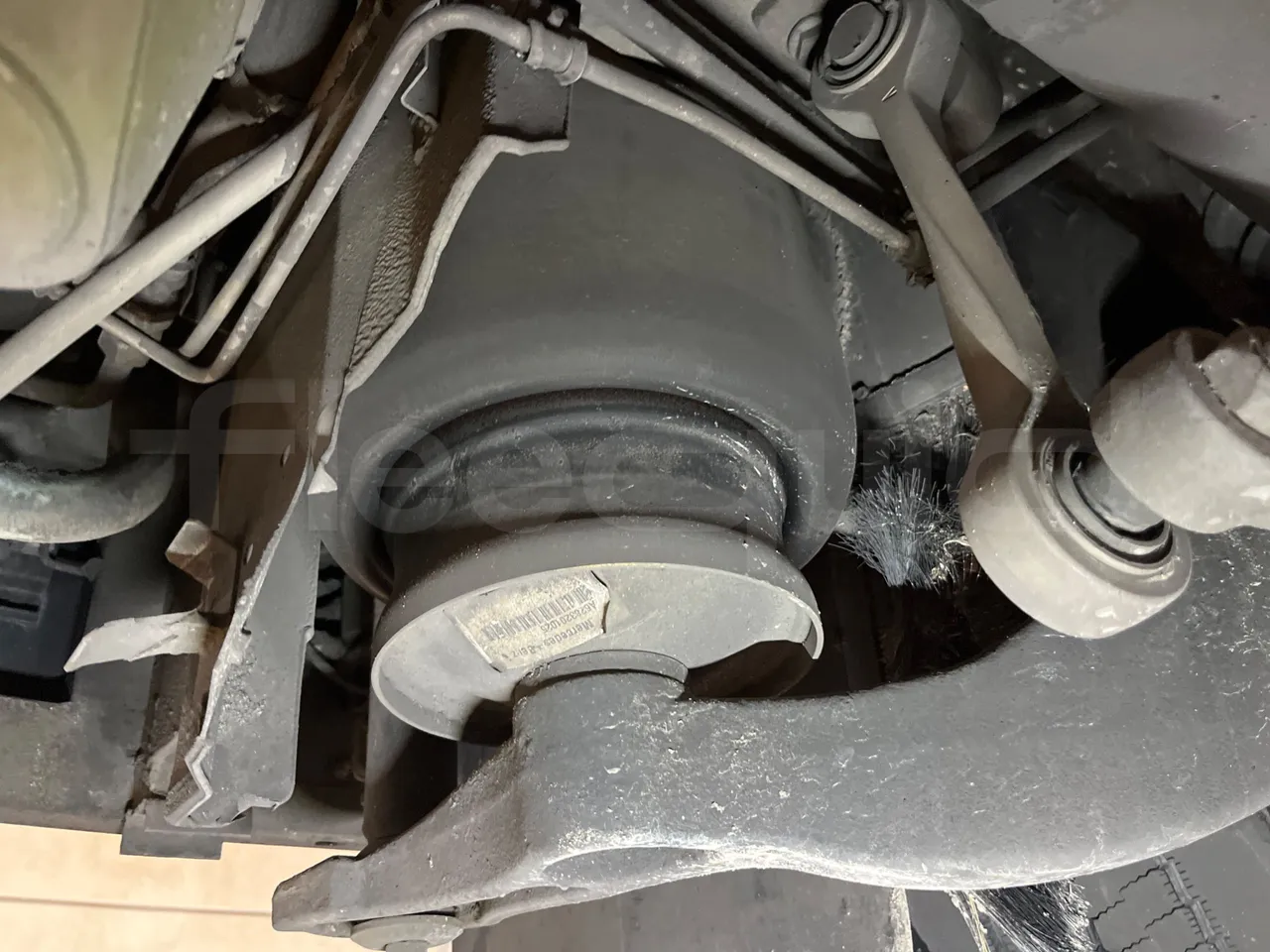 Mercedes-Benz O 530 5303/P - Euro 5 - 210 kW - 11.950 mt - axel 2 air springs 2 left