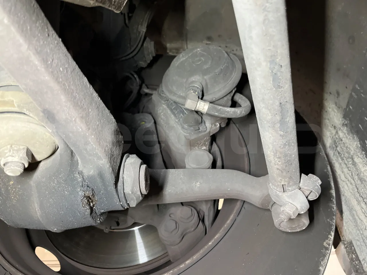 Mercedes-Benz O 530 5303/P - Euro 5 - 210 kW - 11.950 mt - front brake calipers left