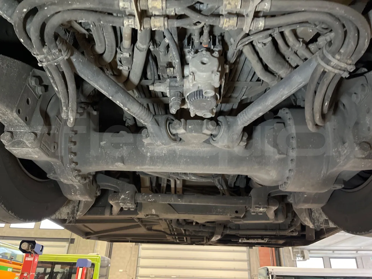 Mercedes-Benz O 530 5303/P - Euro 5 - 210 kW - 11.950 mt - axle 3 central