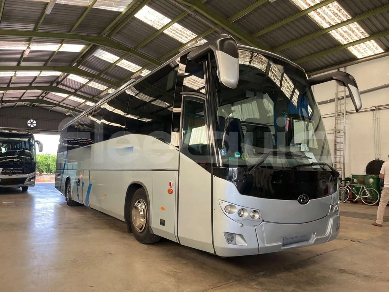 Man Ratio 18440-Ratio Stergo/ Euro 4 - 324 Kw - 12,720 Mt - 3/4 front right doors (mandatory for bus to scrap)
