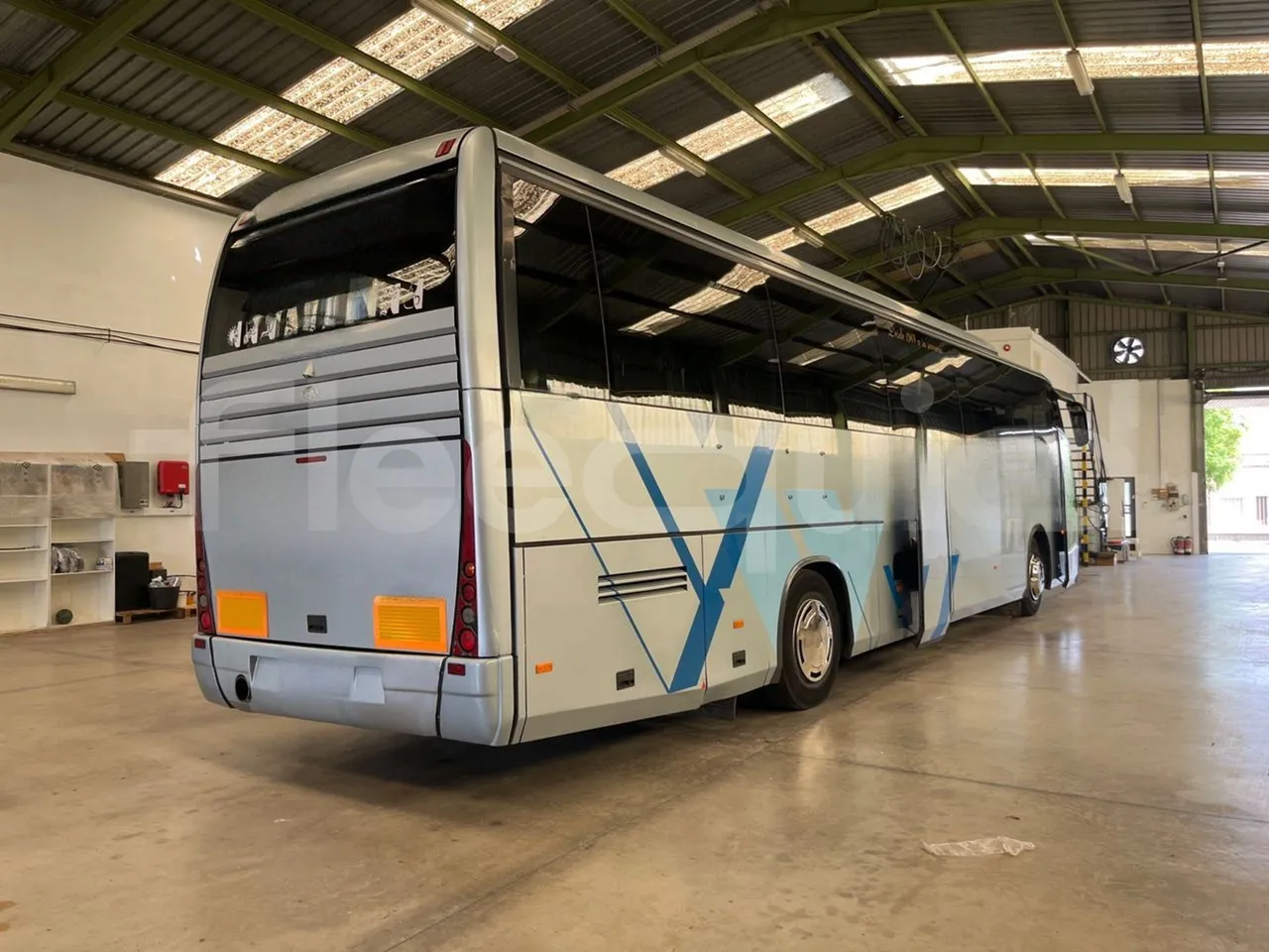 Man Ratio 18440-Ratio Stergo/ Euro 4 - 324 Kw - 12,720 Mt - 3/4 right rear doors open