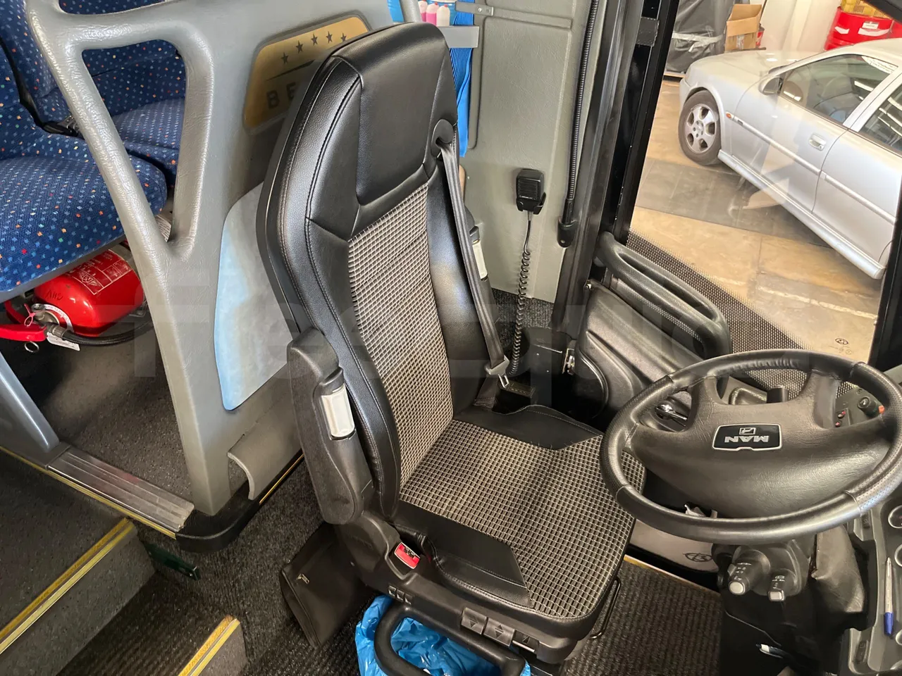 Man Ratio 18440-Ratio Stergo/ Euro 4 - 324 Kw - 12,720 Mt - driver's seat photo (mandatory for bus to scrap)
