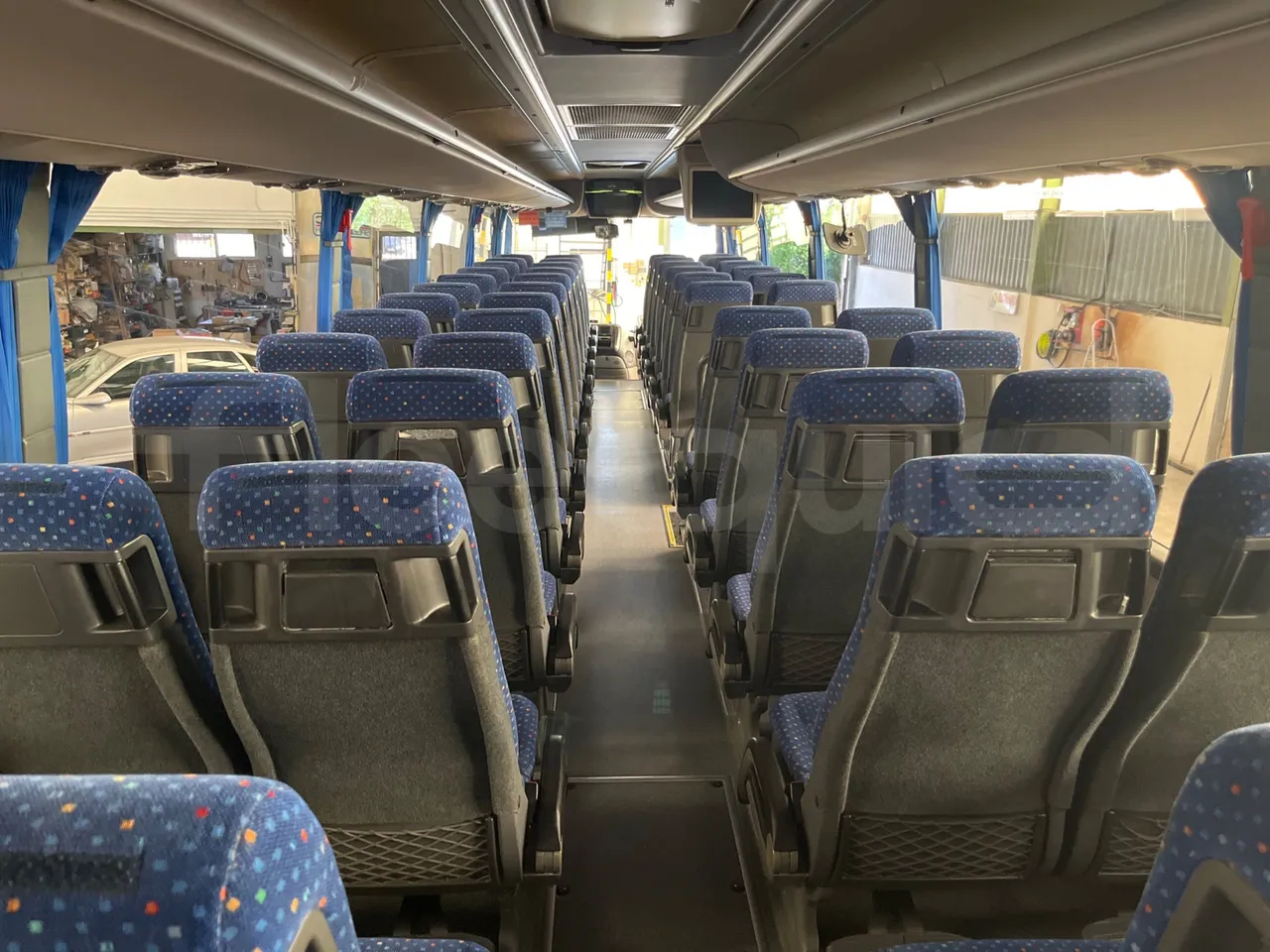 Man Ratio 18440-Ratio Stergo/ Euro 4 - 324 Kw - 12,720 Mt - forward view all seats last row height