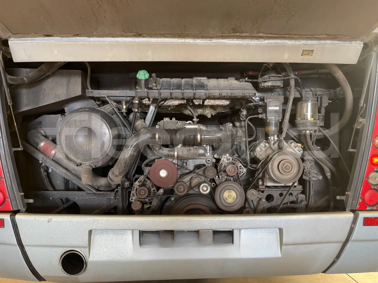 Man Ratio 18440-Ratio Stergo/ Euro 4 - 324 Kw - 12,720 Mt - rear hatch open (mandatory for bus to scrap)