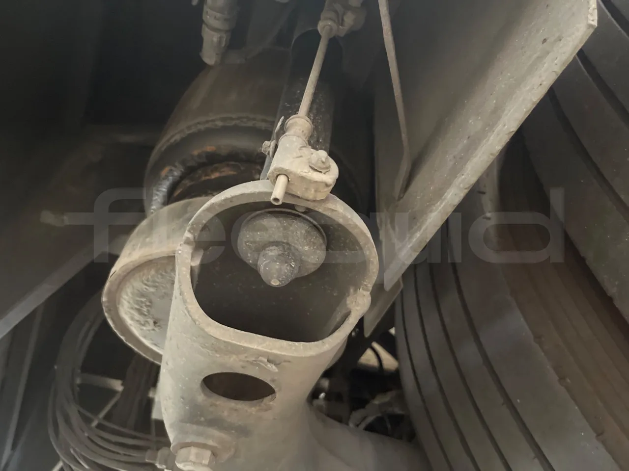 Man Ratio 18440-Ratio Stergo/ Euro 4 - 324 Kw - 12,720 Mt - axle 2 shock absorbers 1 left