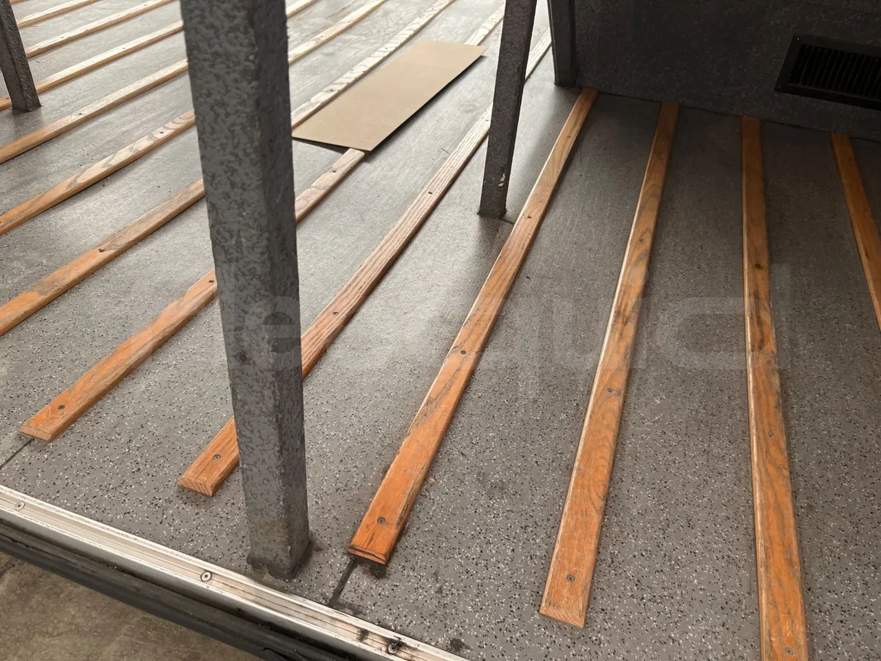 Man Ratio 18440-Ratio Stergo/ Euro 4 - 324 Kw - 12,720 Mt - under carpet photo