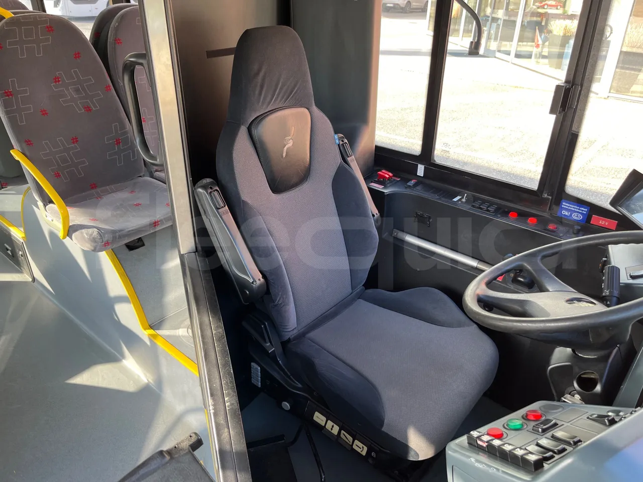 Solaris Urbino 12 -EUR5 - 231kW - 12m - driver's seat photo