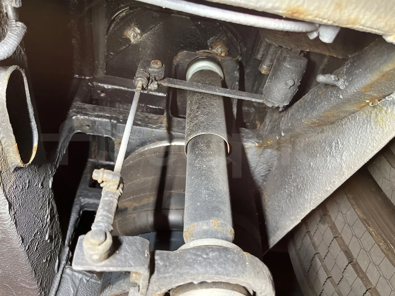 Solaris Urbino 12 -EUR5 - 231kW - 12m - axle 2 shock absorbers 1 left