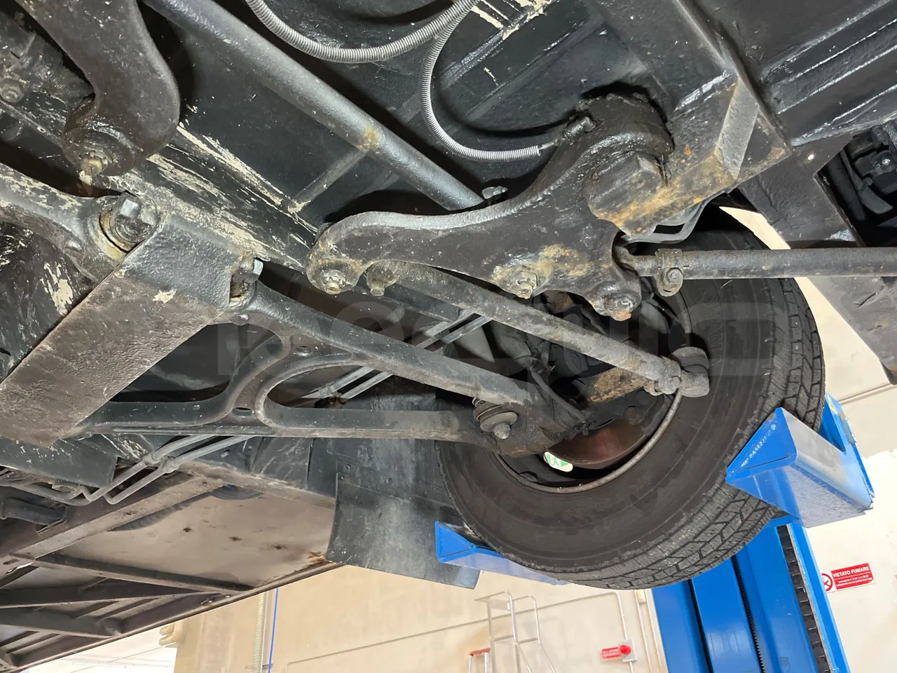 Solaris Urbino 12 -EUR5 - 231kW - 12m - front axle left side