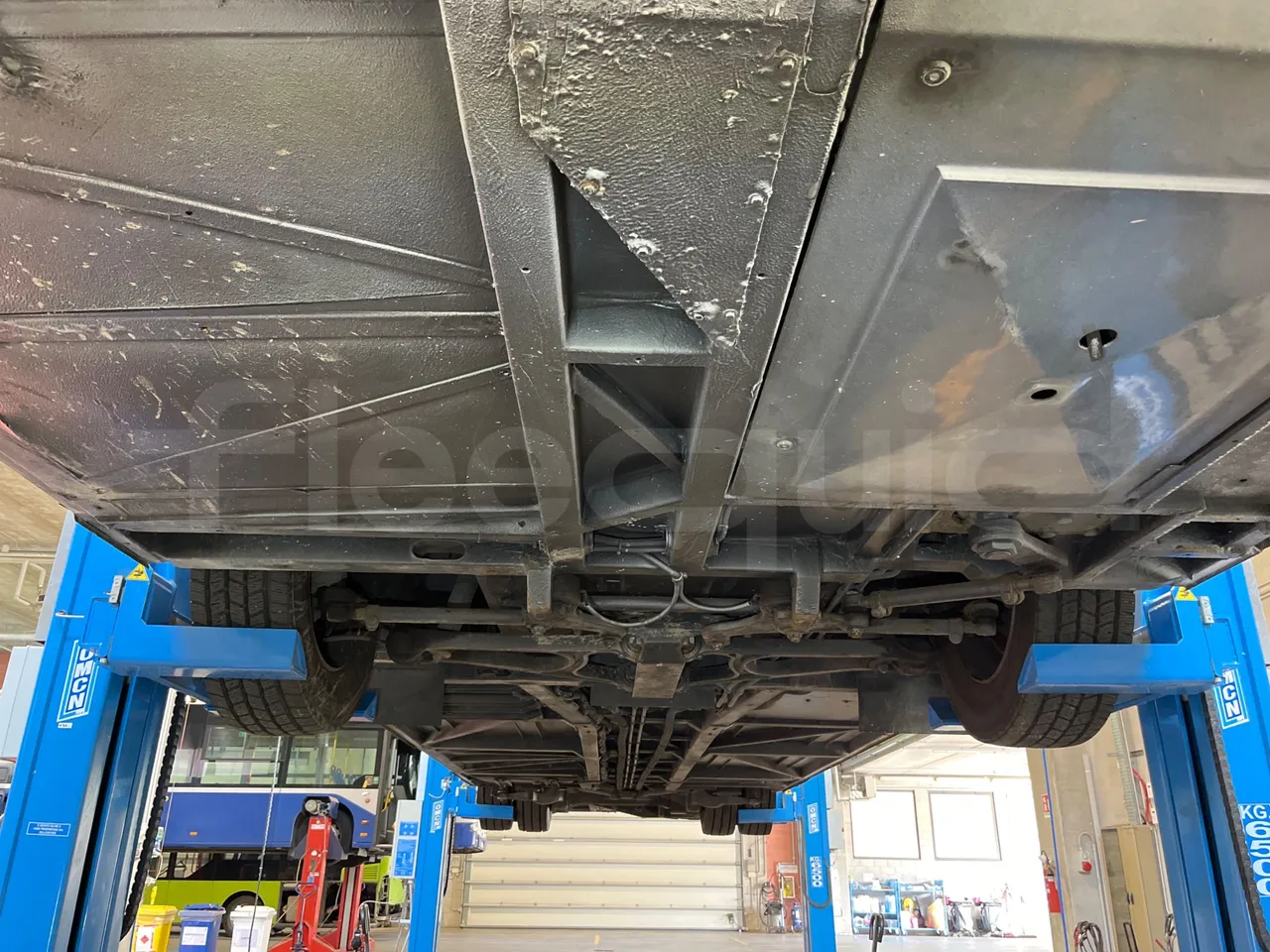 Solaris Urbino 12 -EUR5 - 231kW - 12m - front undercarriage from front