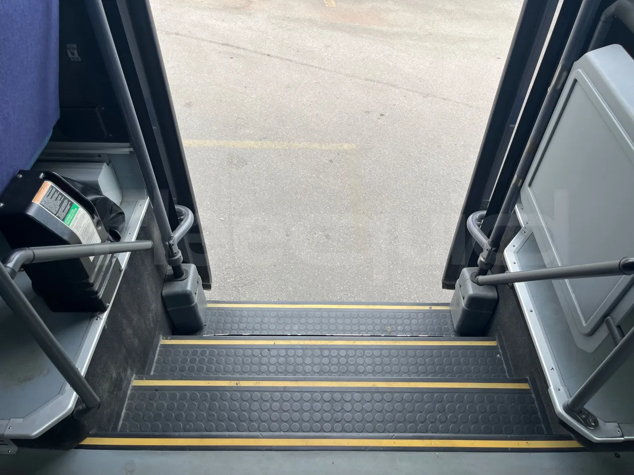 Setra S315 UL/ Euro 3 - 260 Kw - 12 Mt - jack and driver keys