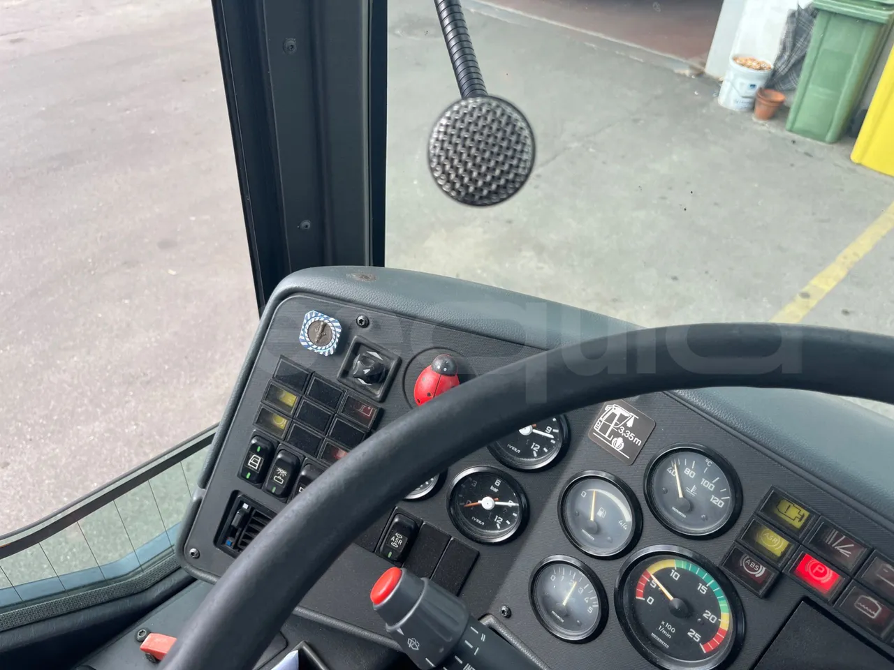 Setra S315 UL/ Euro 3 - 260 Kw - 12 Mt - driver microphone accessories photo