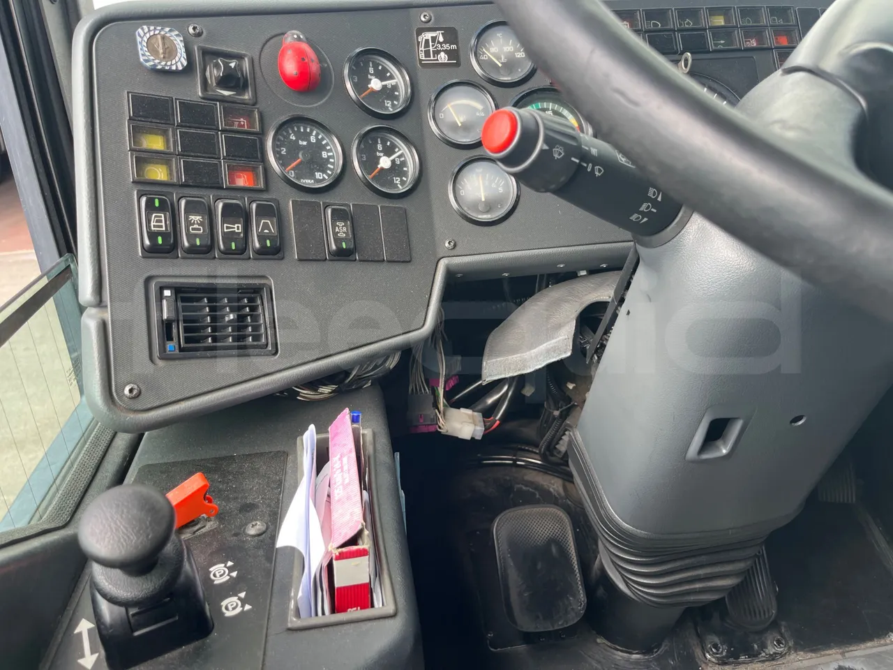 Setra S315 UL/ Euro 3 - 260 Kw - 12 Mt - onboard devices 2