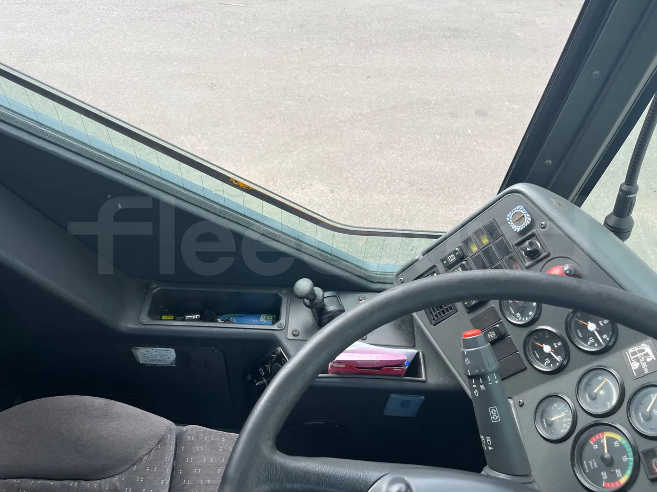 Setra S315 UL/ Euro 3 - 260 Kw - 12 Mt - onboard devices 3