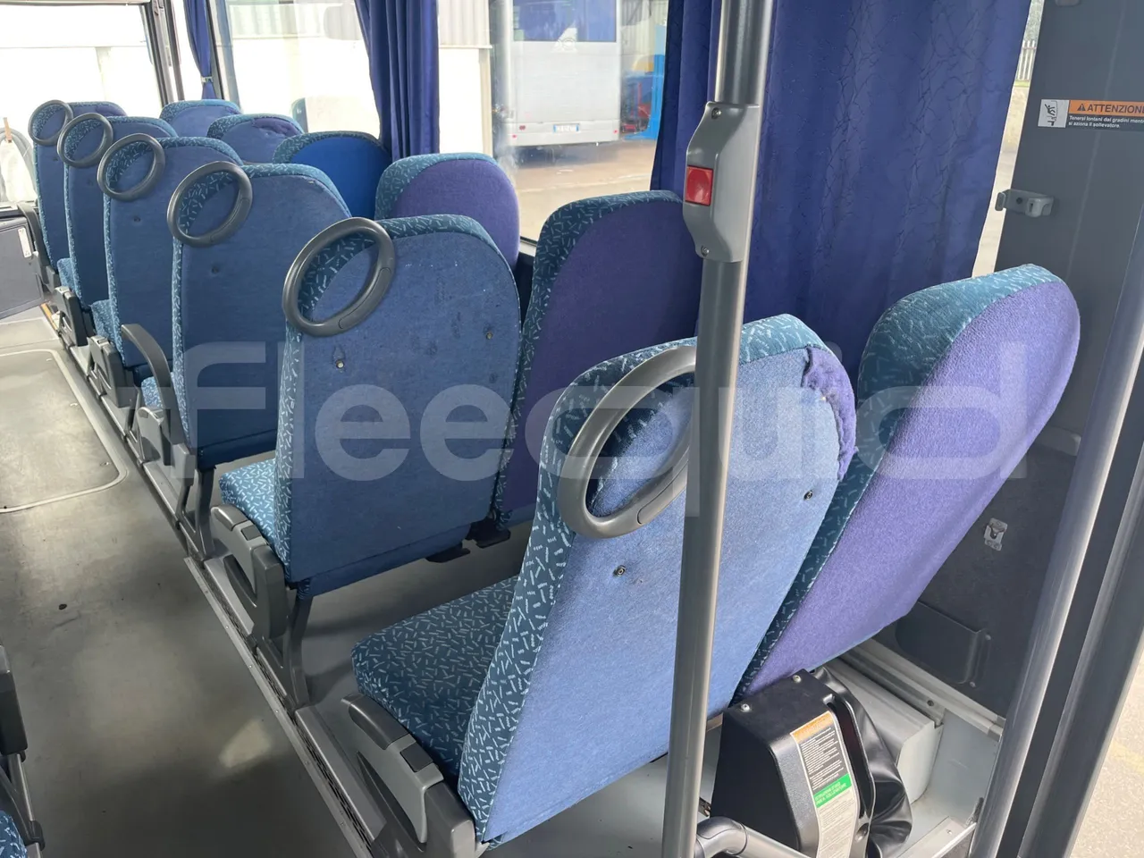 Setra S315 UL/ Euro 3 - 260 Kw - 12 Mt - single seat detail