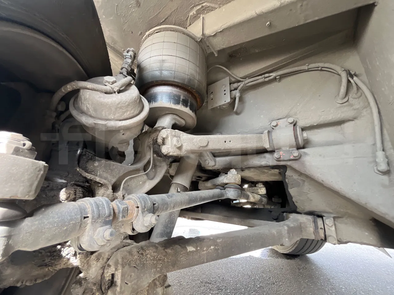 Setra S315 UL/ Euro 3 - 260 Kw - 12 Mt - front air springs left