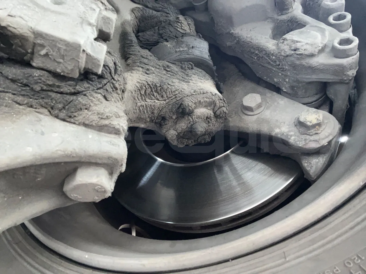 Setra S315 UL/ Euro 3 - 260 Kw - 12 Mt - front discs right