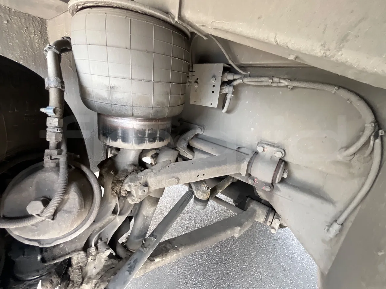 Setra S315 UL/ Euro 3 - 260 Kw - 12 Mt - front shock absorbers left